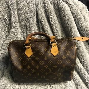 Louis Vuitton Speedy 30